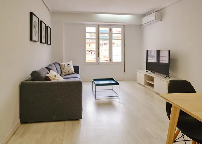 Mossen Flat Patraix